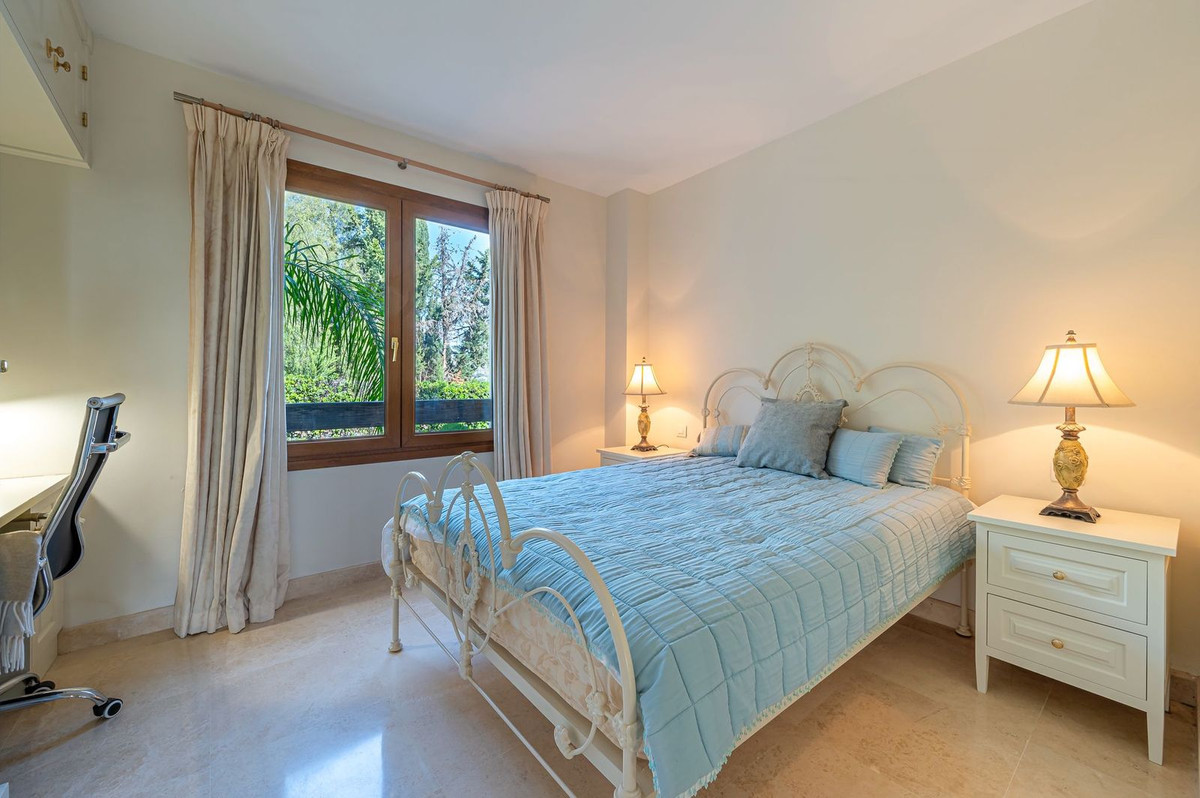 Appartement te koop in El Paraiso | 2 slaapkamers H5353381