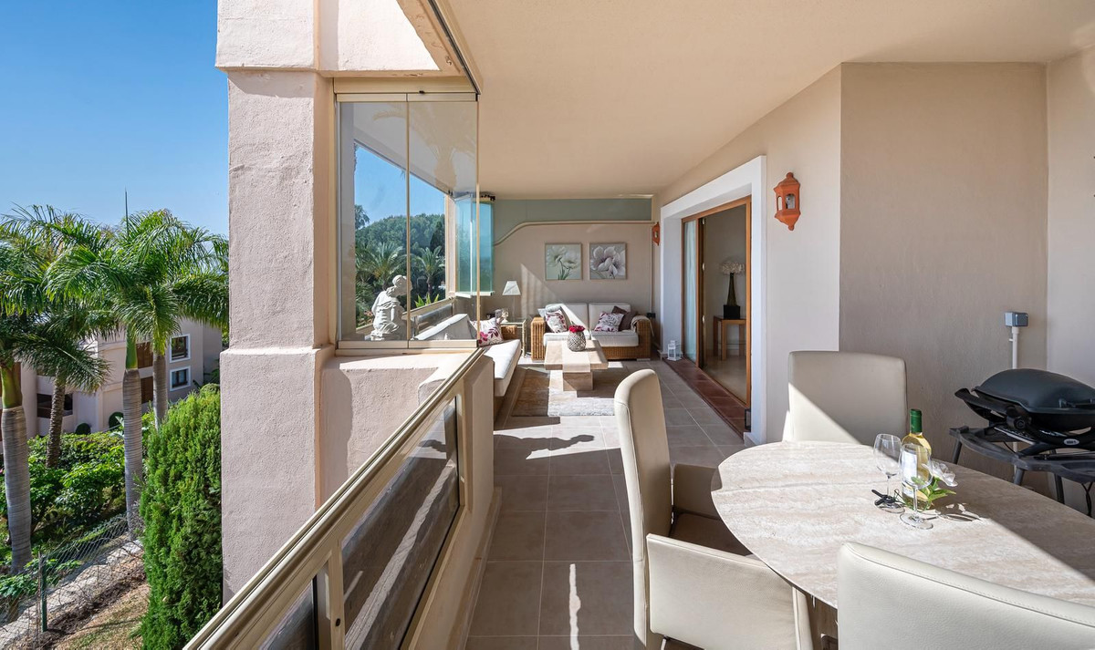 Appartement te koop in El Paraiso | 2 slaapkamers H5353381