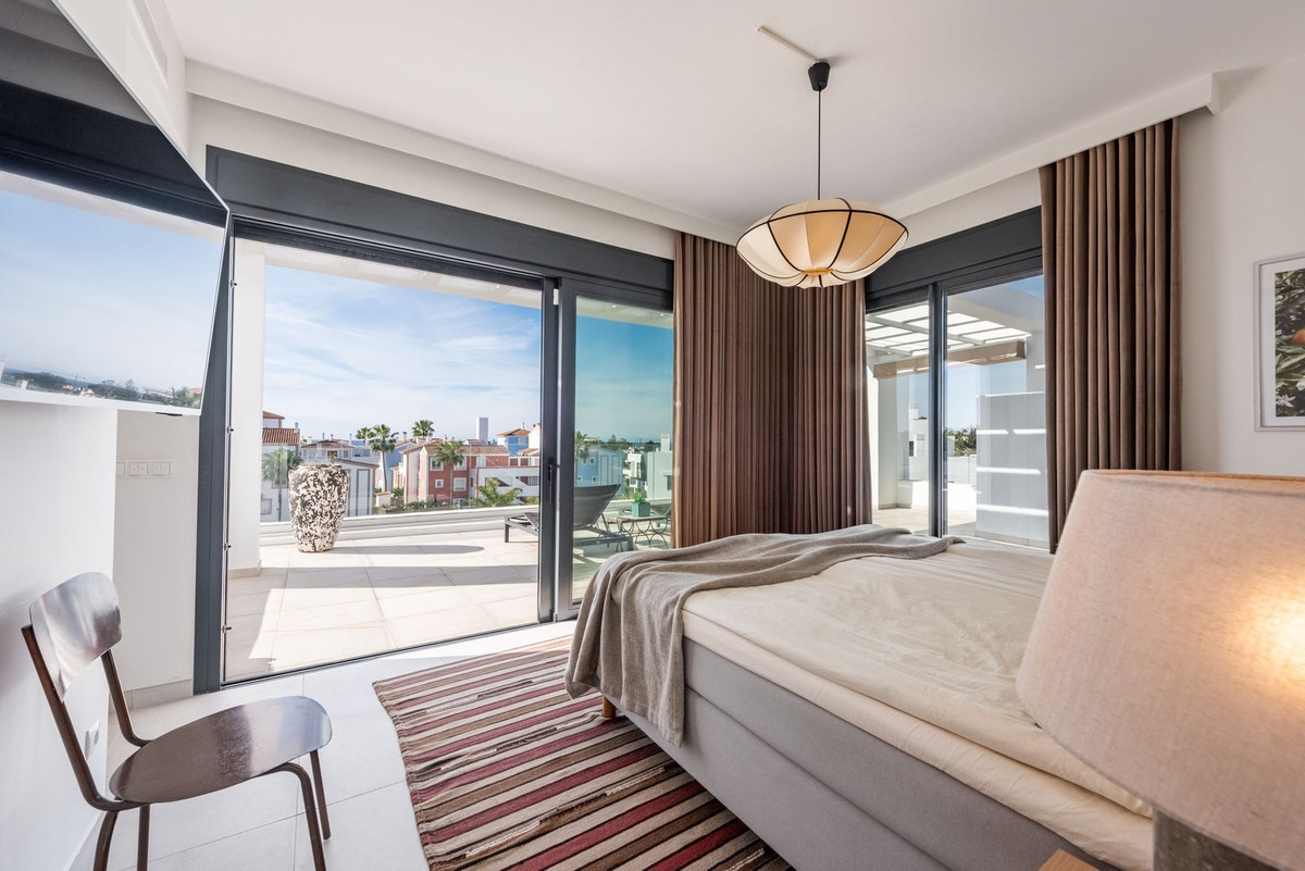 Penthouse te koop in El Paraiso | 3 slaapkamers H5353594