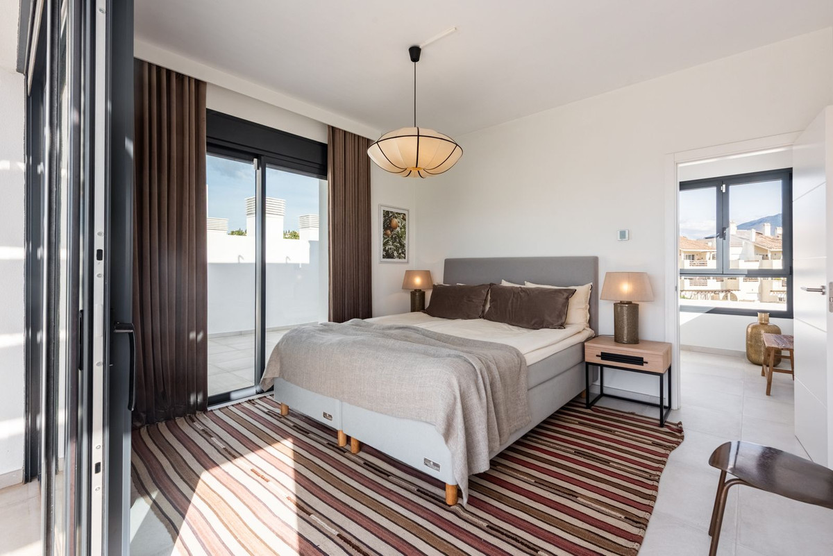 Penthouse te koop in El Paraiso | 3 slaapkamers H5353594