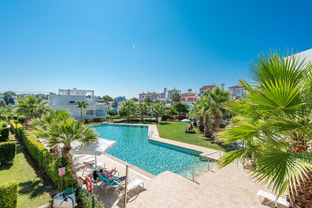 Appartement te koop in El Paraiso | 2 slaapkamers H5358121