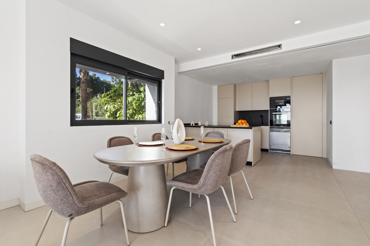 Duplex te koop in El Paraiso | 4 slaapkamers H5362675