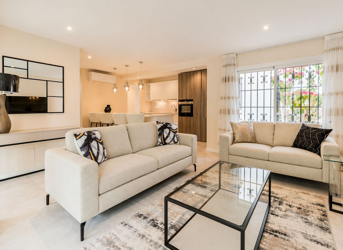 Appartement te koop in El Paraiso | 2 slaapkamers H5365711