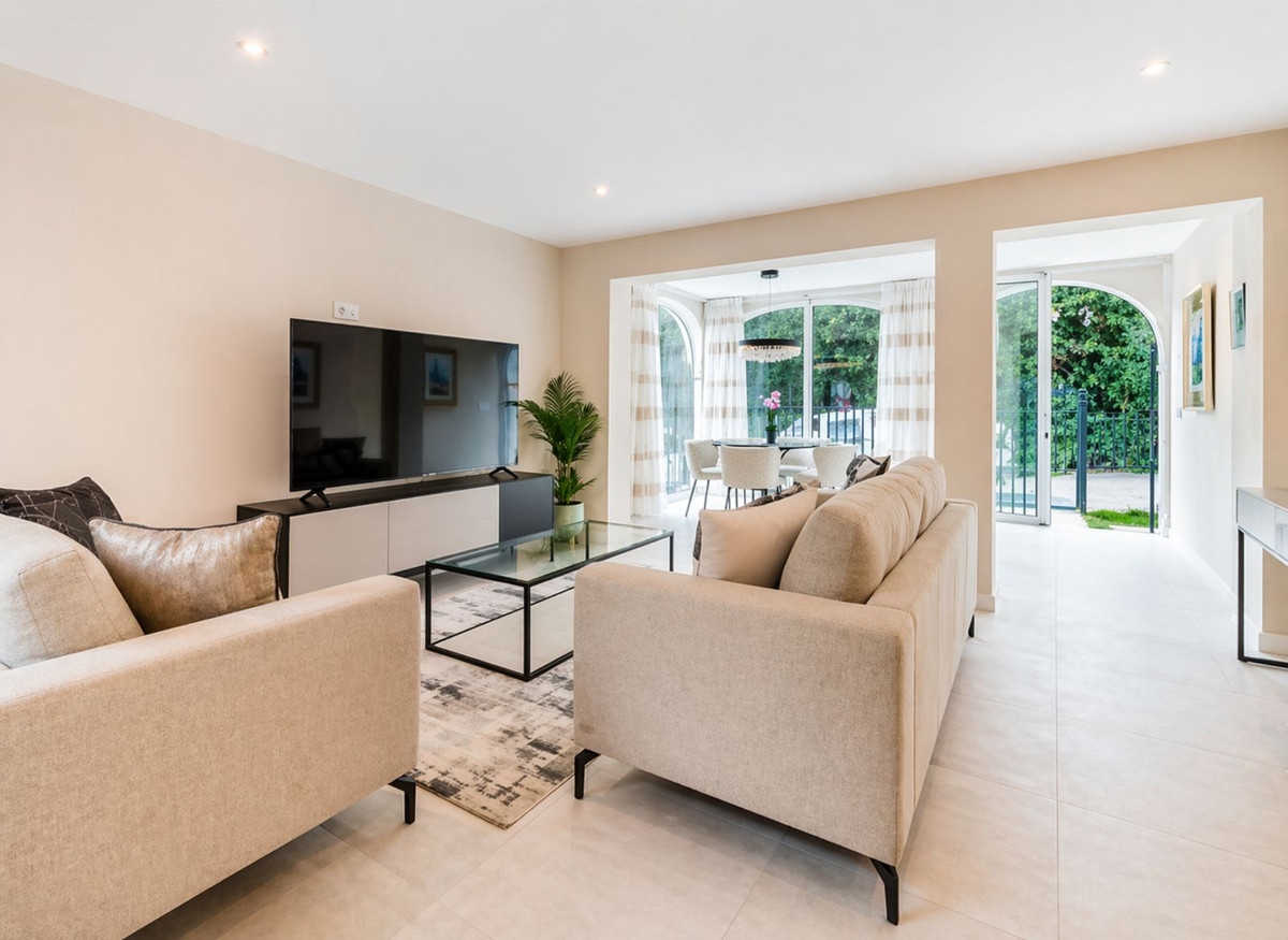 Appartement te koop in El Paraiso | 2 slaapkamers H5365711