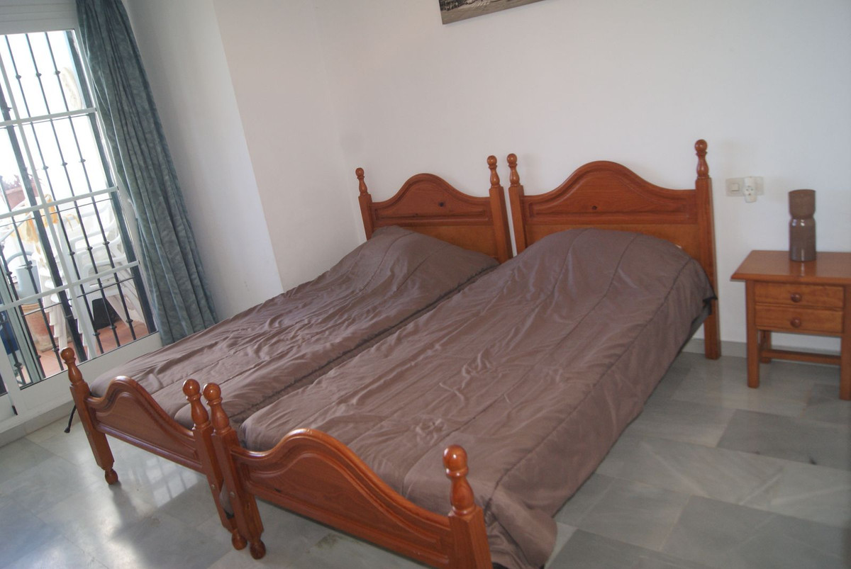 Appartement te koop in El Paraiso | 2 slaapkamers H5380198