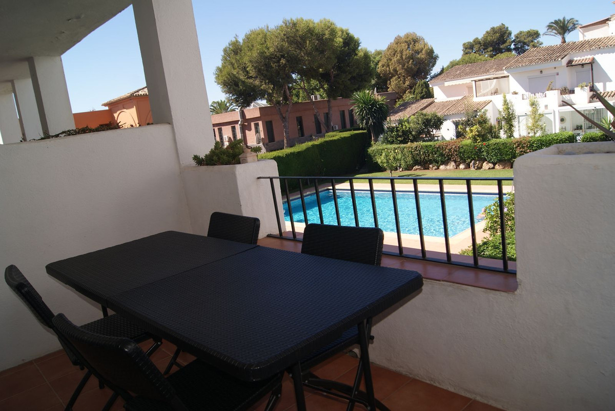 Appartement te koop in El Paraiso | 2 slaapkamers H5380198