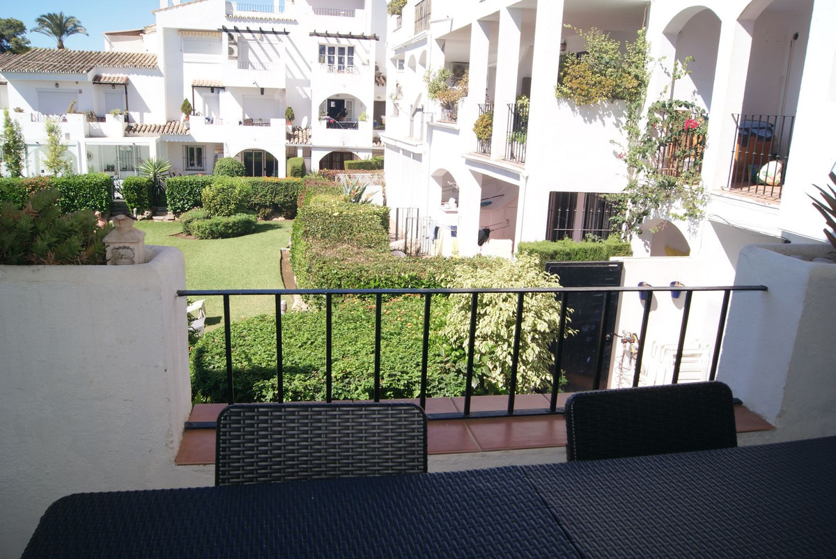 Appartement te koop in El Paraiso | 2 slaapkamers H5380198
