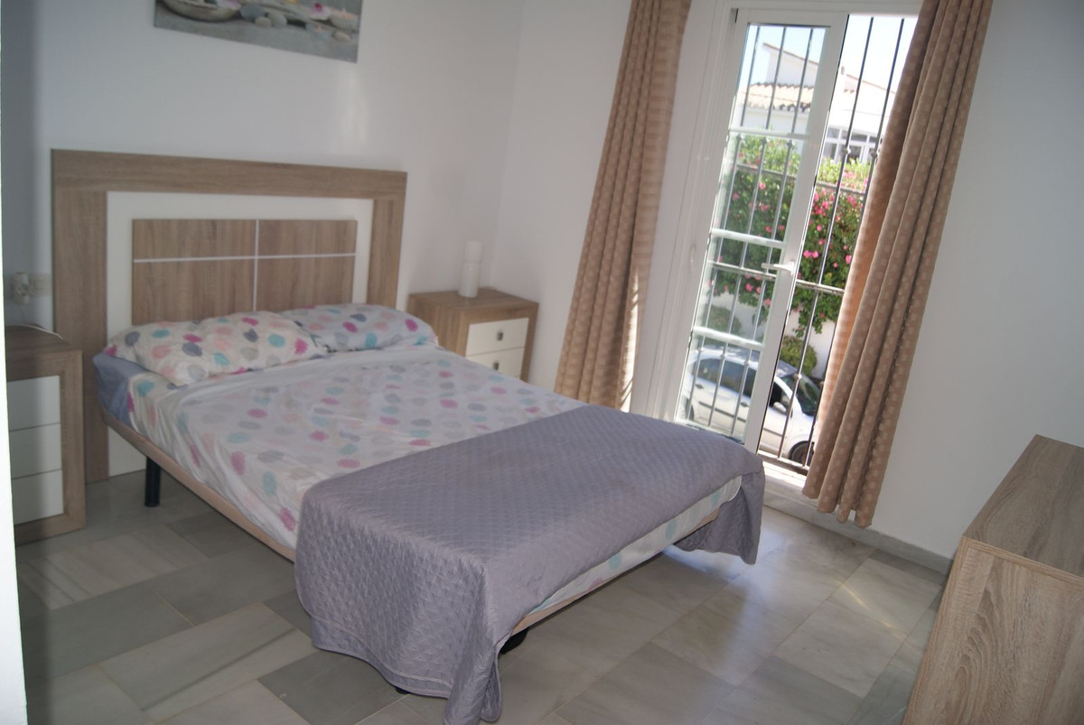 Appartement te koop in El Paraiso | 2 slaapkamers H5380198