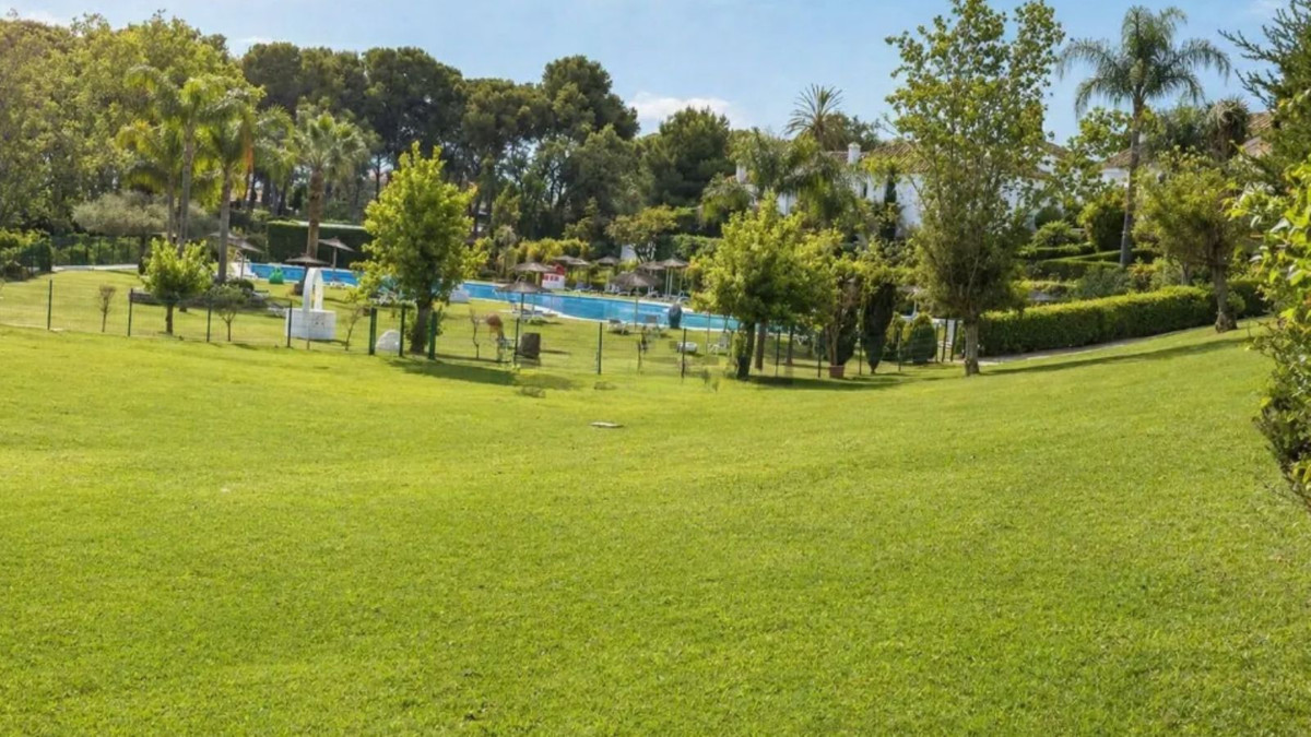 Appartement te koop in El Paraiso | 2 slaapkamers H5383957