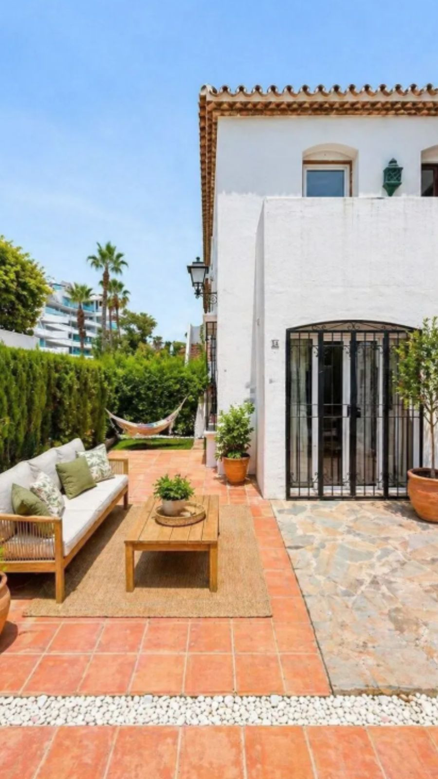 Appartement te koop in El Paraiso | 2 slaapkamers H5383957