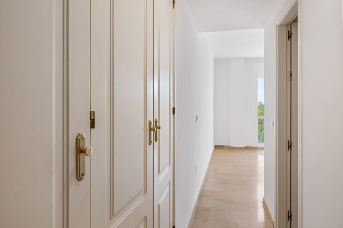 Penthouse te koop in El Paraiso | 2 slaapkamers H5384113
