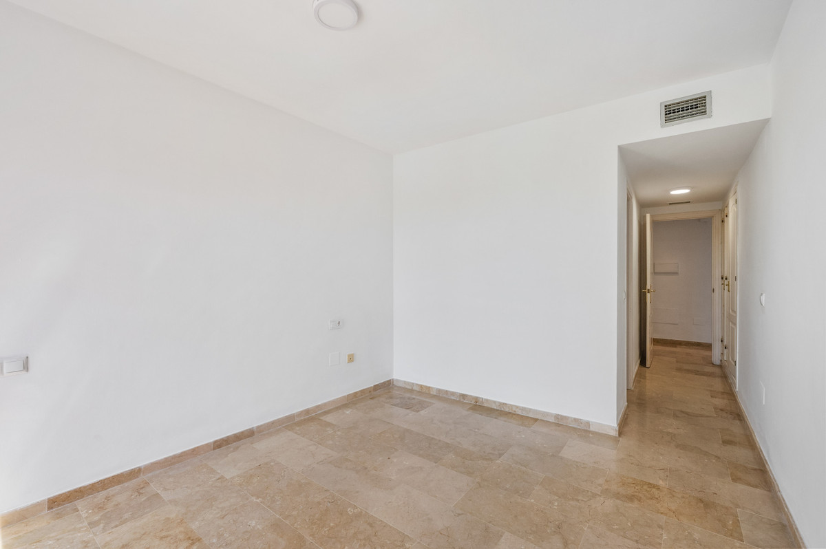 Penthouse te koop in El Paraiso | 2 slaapkamers H5384113