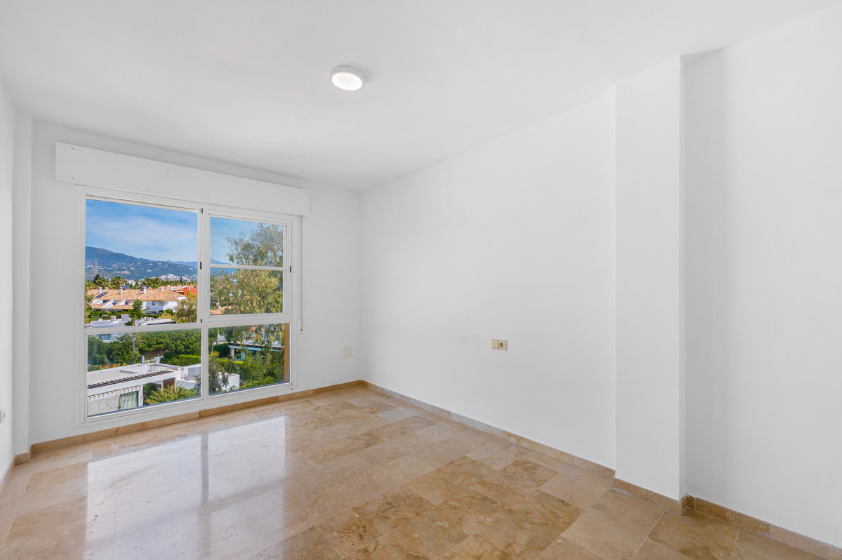 Penthouse te koop in El Paraiso | 2 slaapkamers H5384113