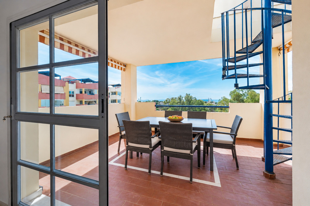 Penthouse te koop in El Paraiso | 2 slaapkamers H5384113