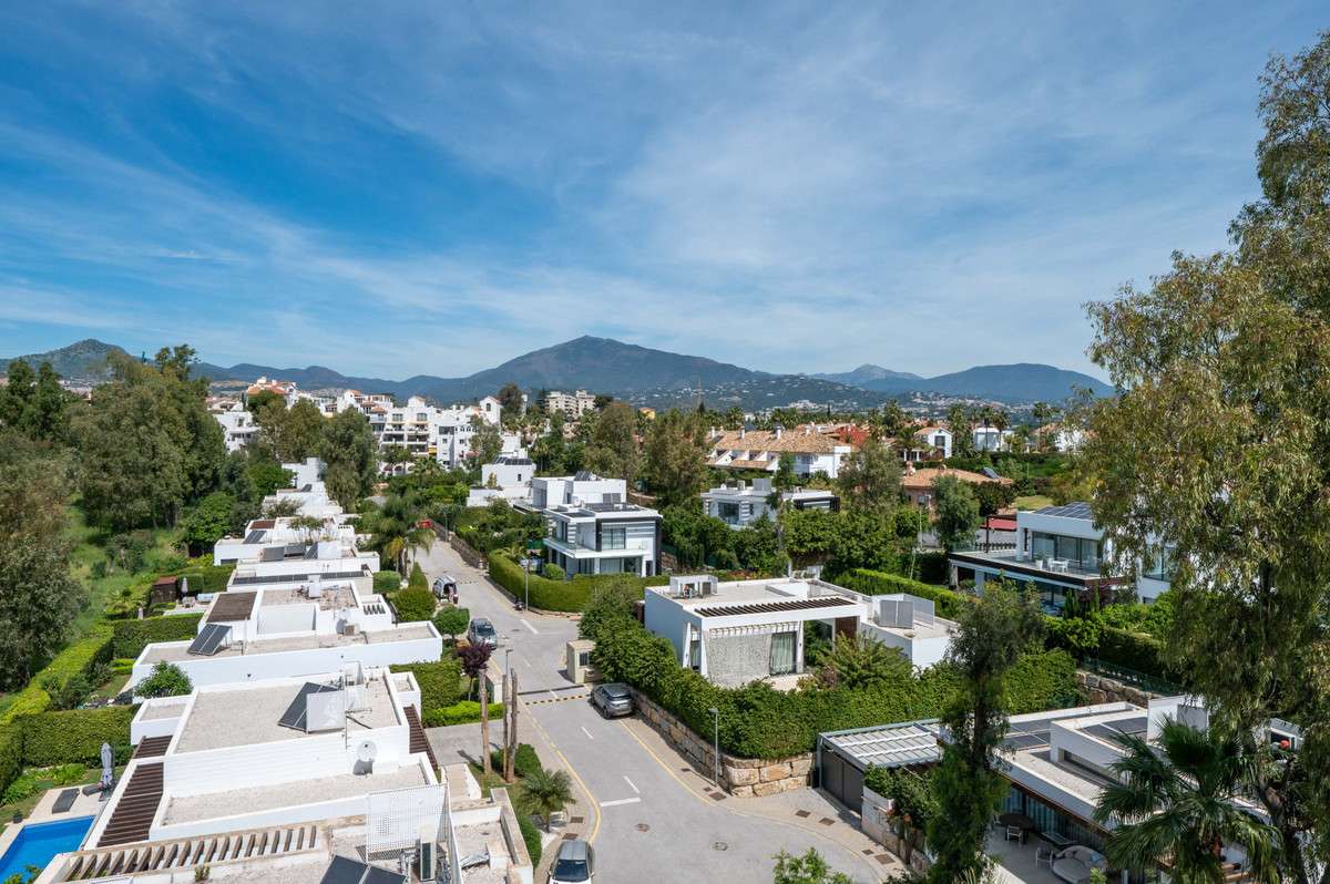 Penthouse te koop in El Paraiso | 2 slaapkamers H5384113