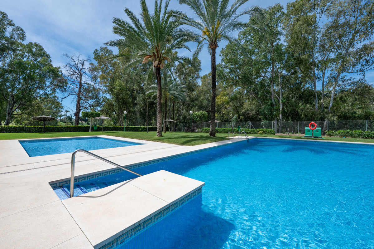 Penthouse te koop in El Paraiso | 2 slaapkamers H5384113