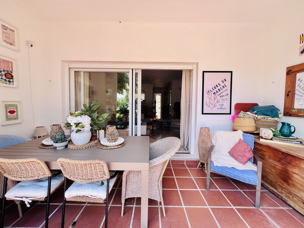 Huis te koop in El Paraiso | 3 slaapkamers H5384656
