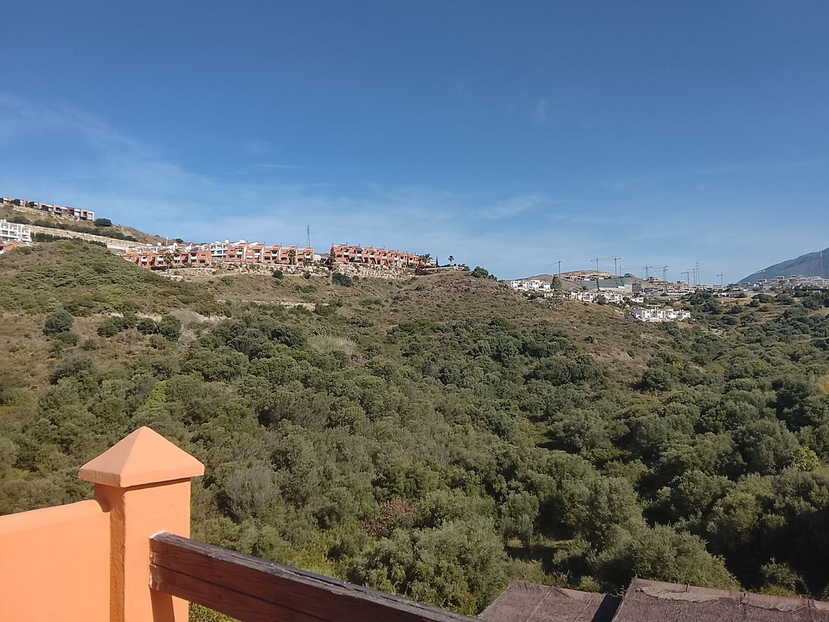 Appartement te koop in El Paraiso | 3 slaapkamers H5392945
