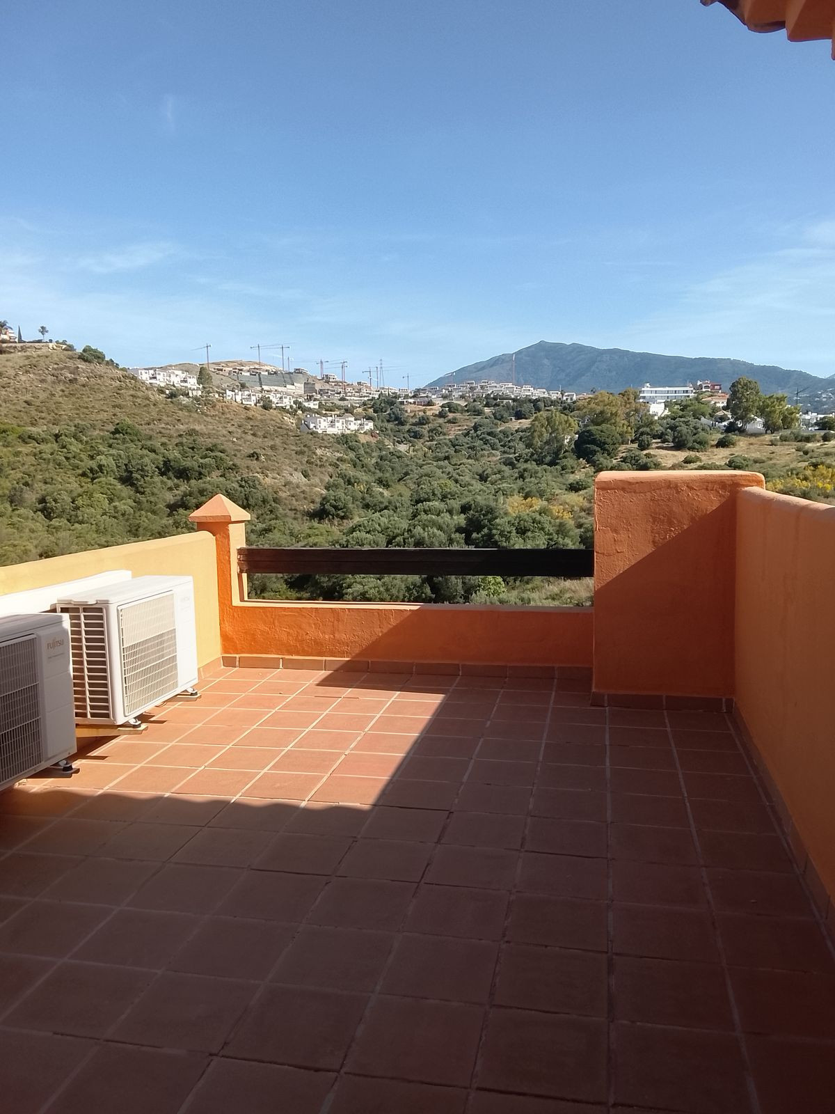 Appartement te koop in El Paraiso | 3 slaapkamers H5392945