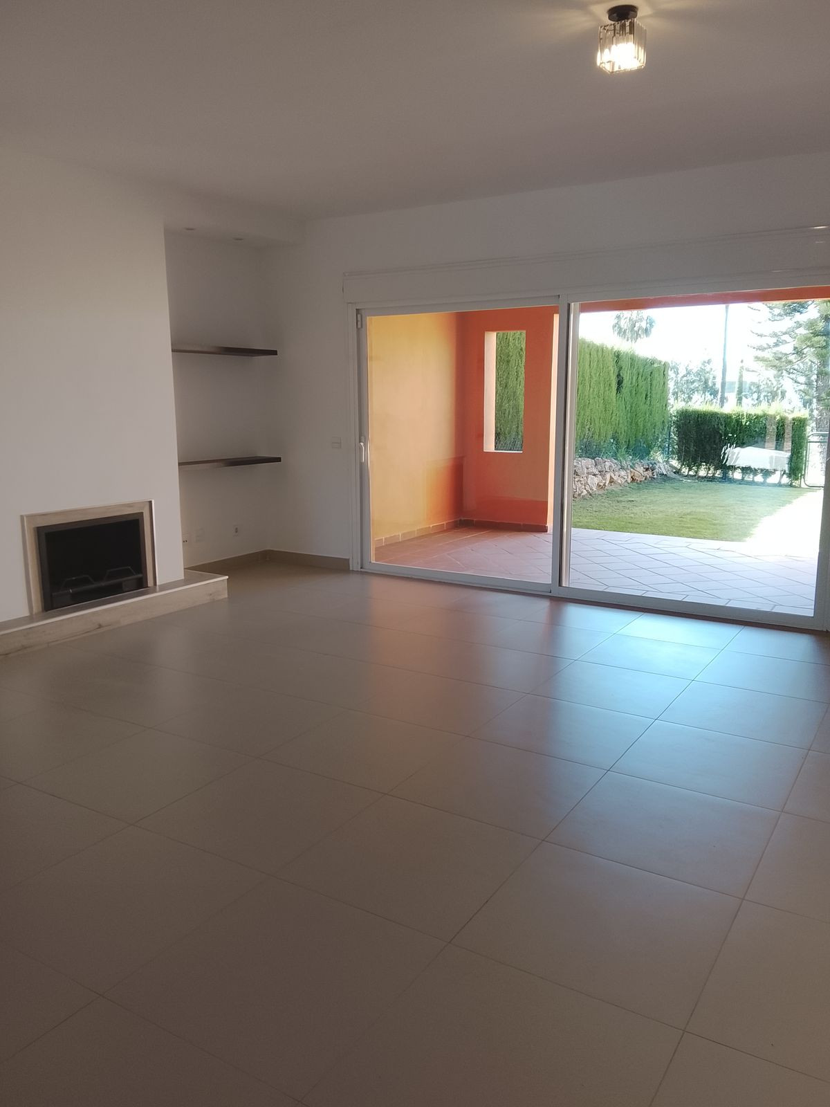 Appartement te koop in El Paraiso | 3 slaapkamers H5392945