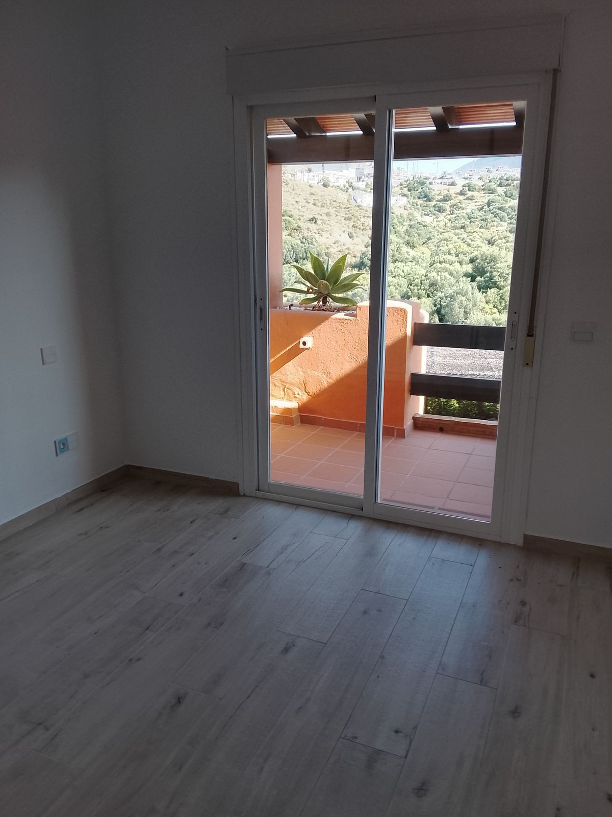 Appartement te koop in El Paraiso | 3 slaapkamers H5392945