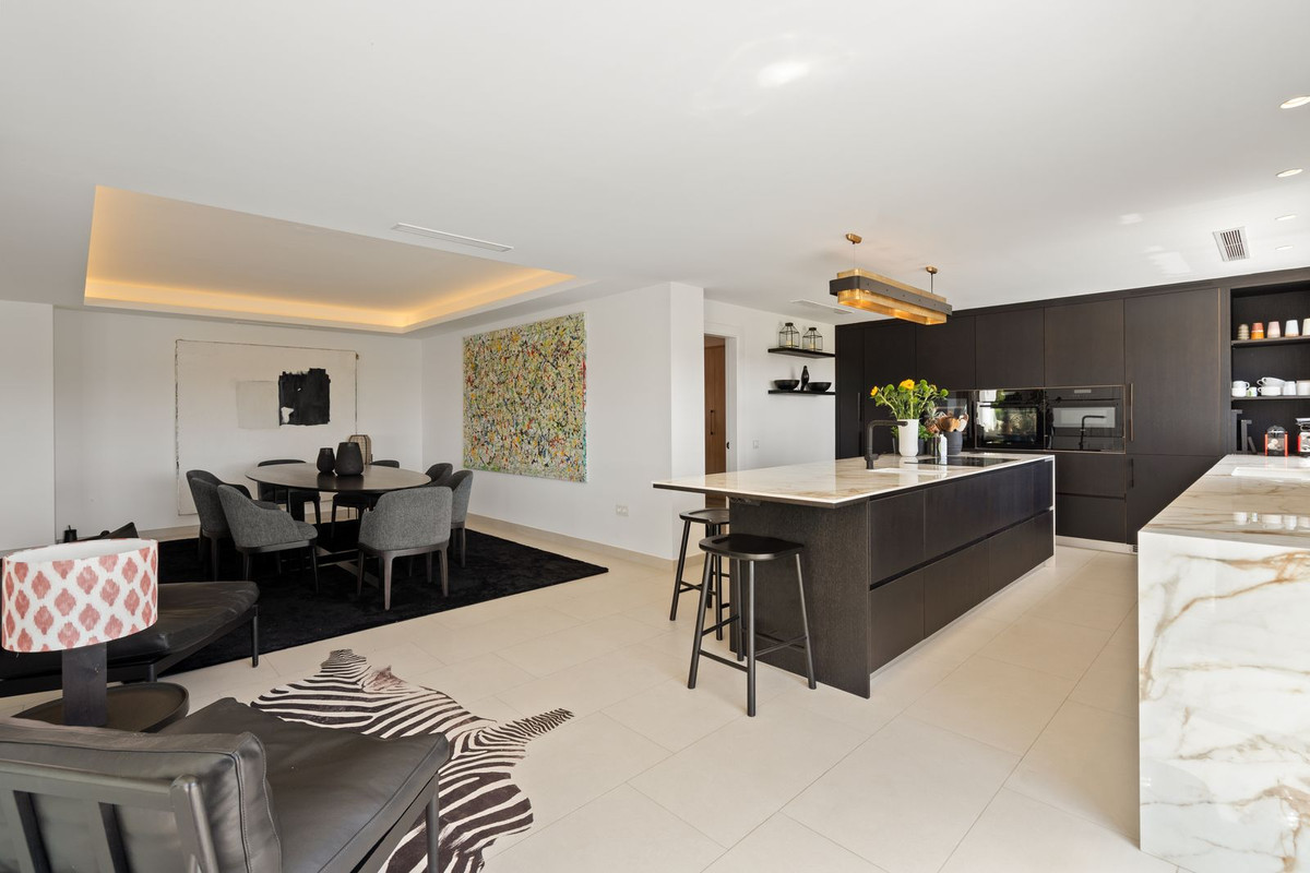 Penthouse te koop in El Paraiso | 5 slaapkamers H5399800