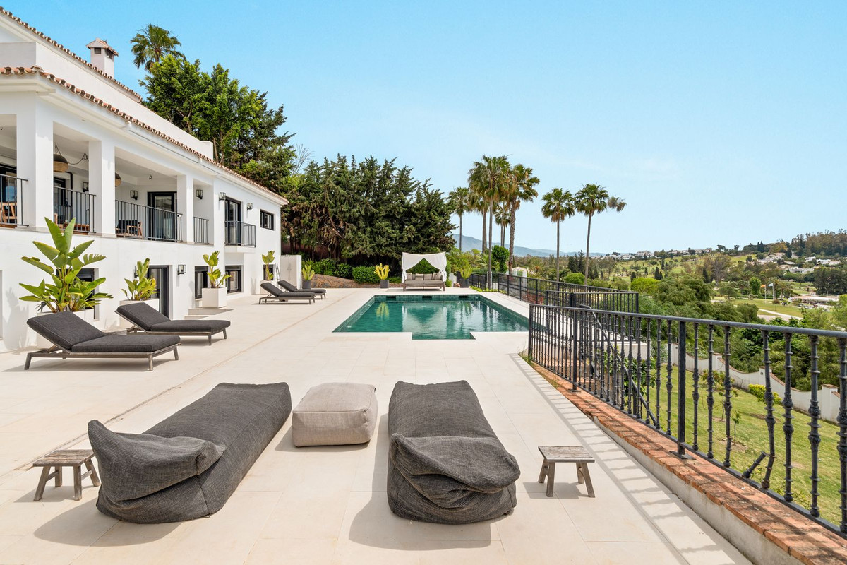 Penthouse te koop in El Paraiso | 5 slaapkamers H5399800