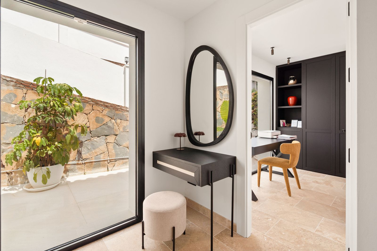 Penthouse te koop in El Paraiso | 5 slaapkamers H5399800