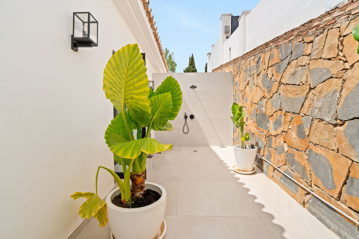 Penthouse te koop in El Paraiso | 5 slaapkamers H5399800