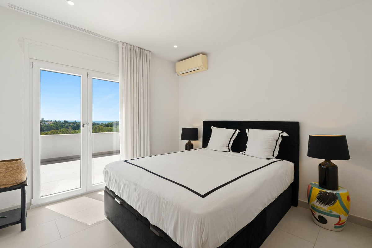 Penthouse te koop in El Paraiso | 5 slaapkamers H5399800
