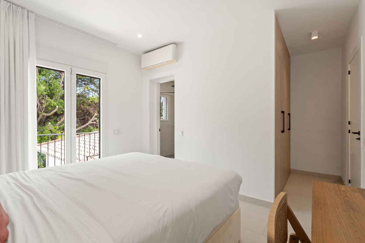 Penthouse te koop in El Paraiso | 5 slaapkamers H5399800
