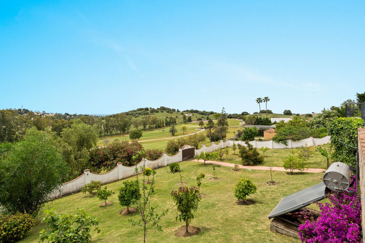 Penthouse te koop in El Paraiso | 5 slaapkamers H5399800