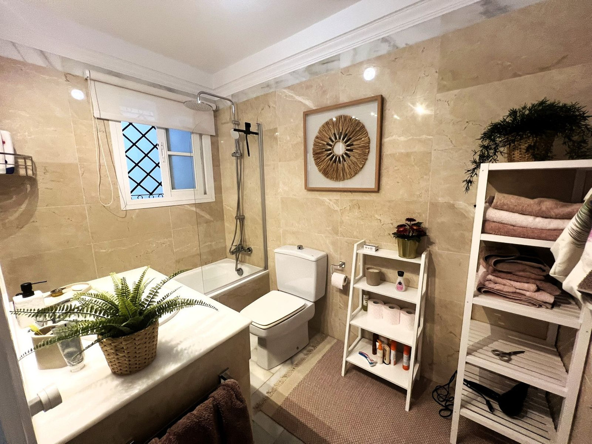 Duplex te koop in El Paraiso | 2 slaapkamers H5444932