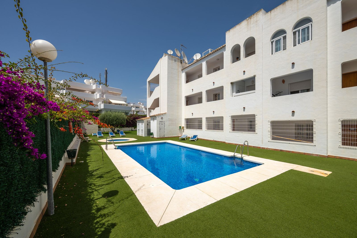Appartement te koop in El Paraiso | 2 slaapkamers H5449699