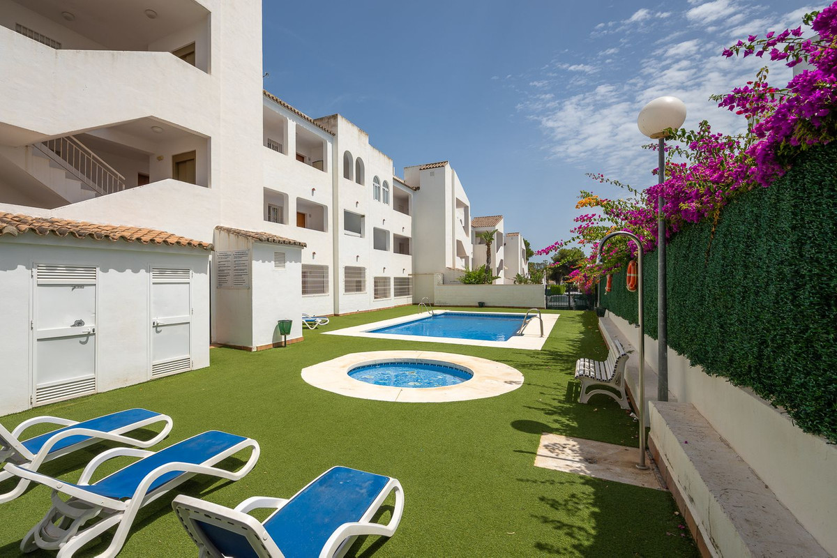 Appartement te koop in El Paraiso | 2 slaapkamers H5449699