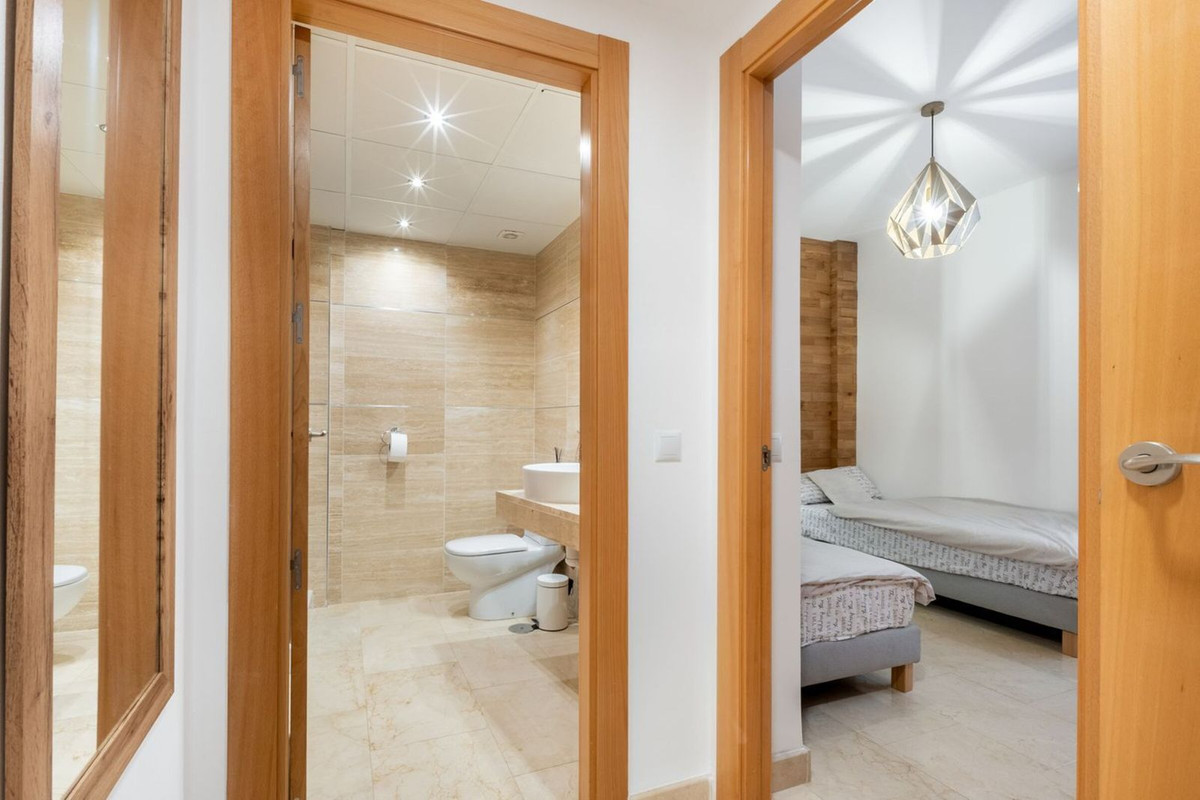 Appartement te koop in El Paraiso | 2 slaapkamers H5461552