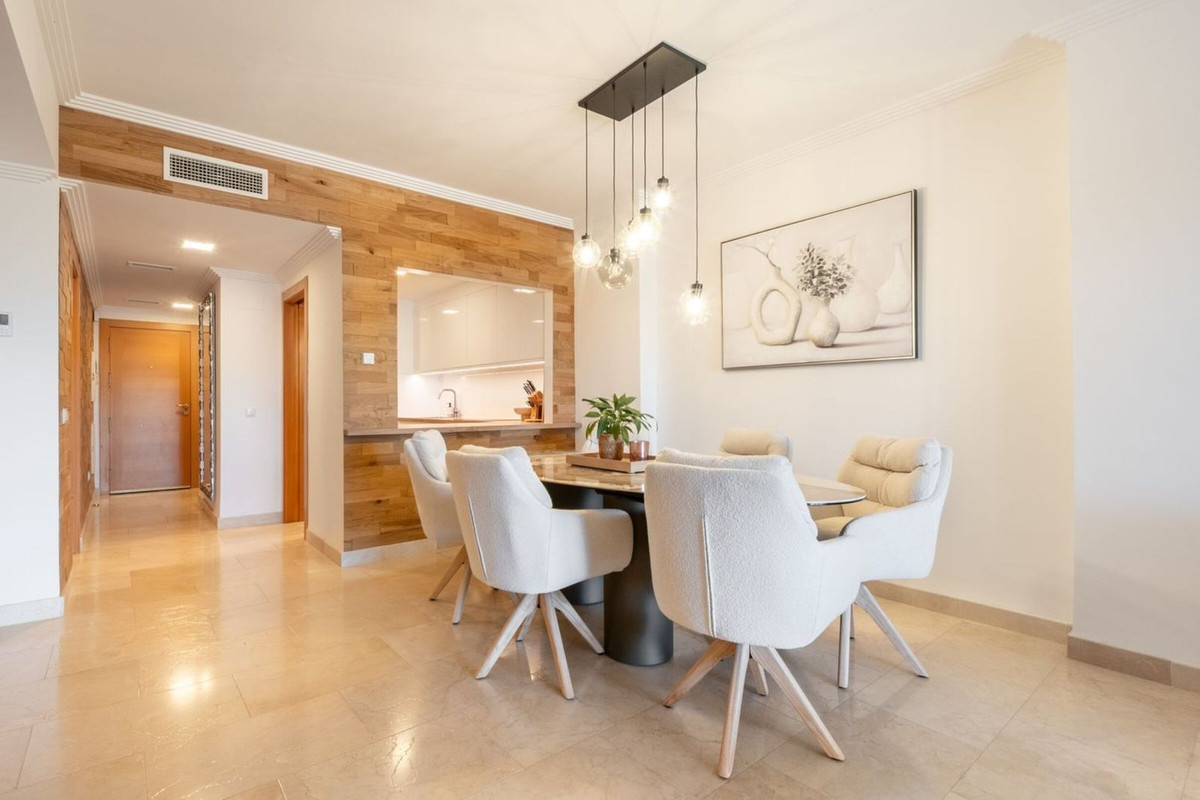 Appartement te koop in El Paraiso | 2 slaapkamers H5461552