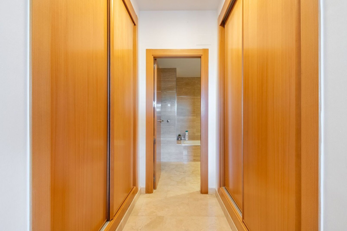 Appartement te koop in El Paraiso | 2 slaapkamers H5461552