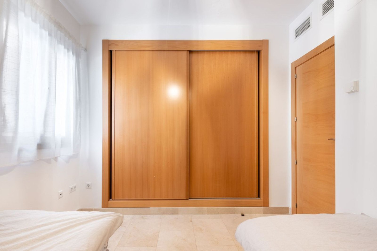 Appartement te koop in El Paraiso | 2 slaapkamers H5461552