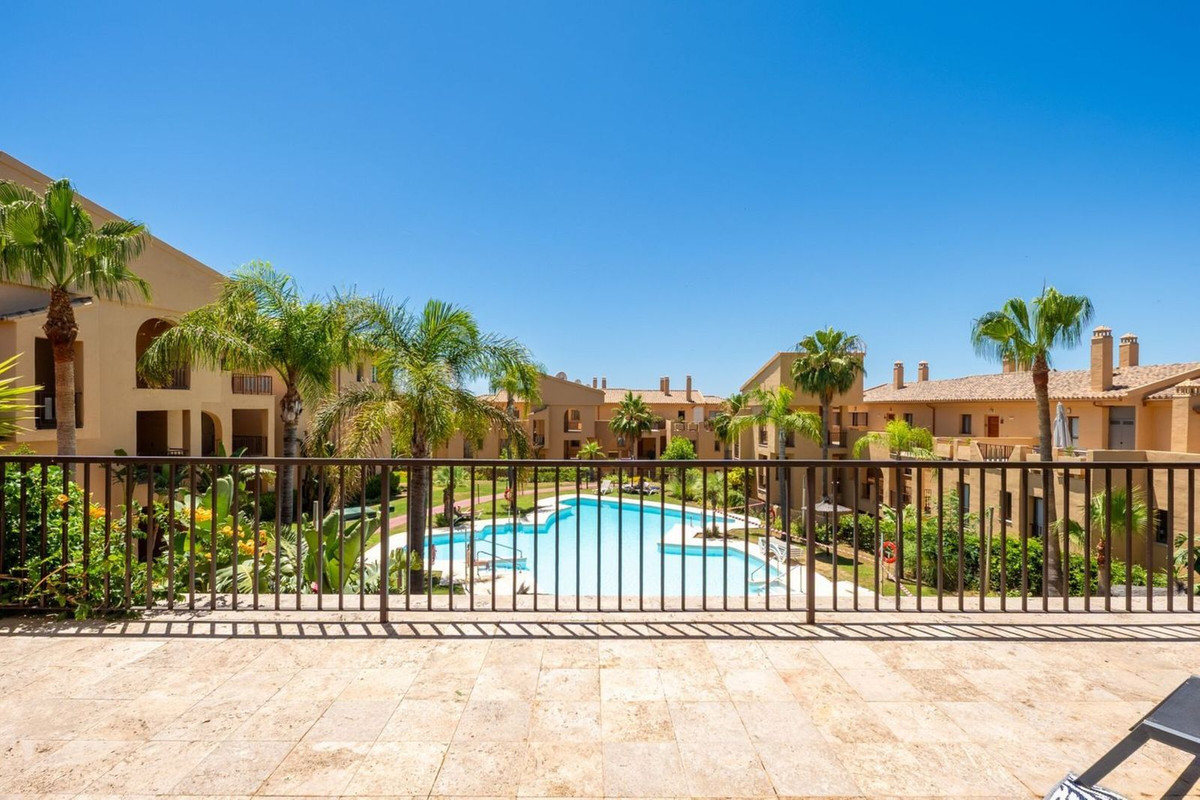 Appartement te koop in El Paraiso | 2 slaapkamers H5461552