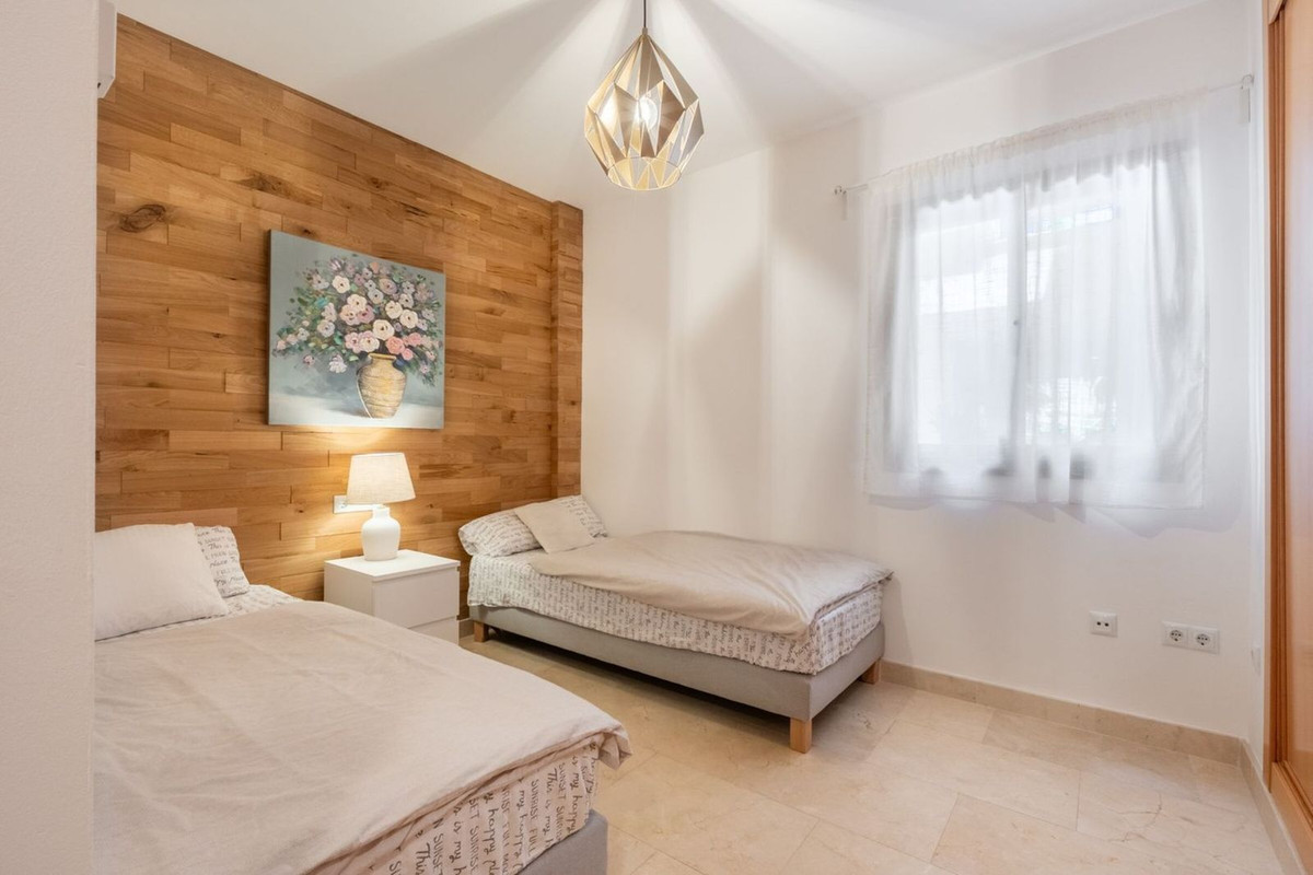 Appartement te koop in El Paraiso | 2 slaapkamers H5461552