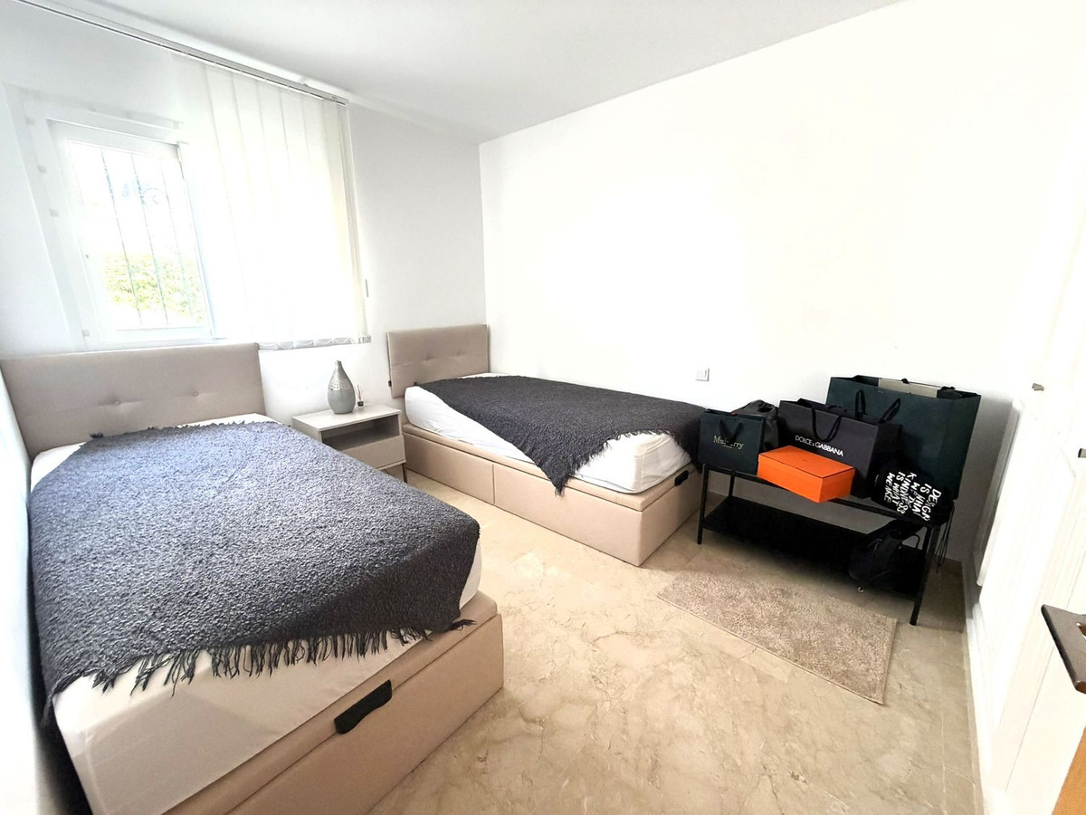 Huis te koop in El Paraiso | 2 slaapkamers H5464810