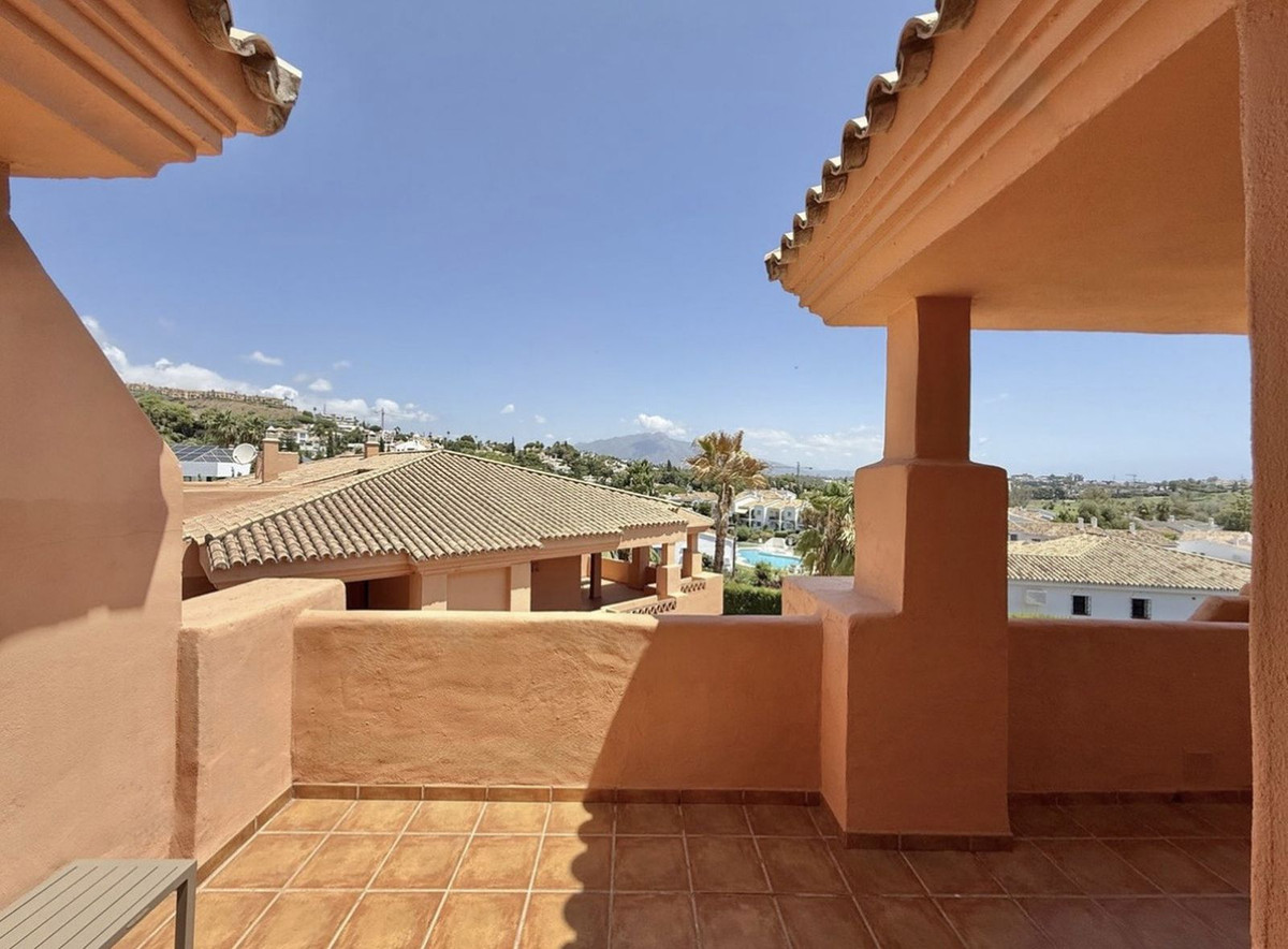 Appartement te koop in El Paraiso | 3 slaapkamers H5468197
