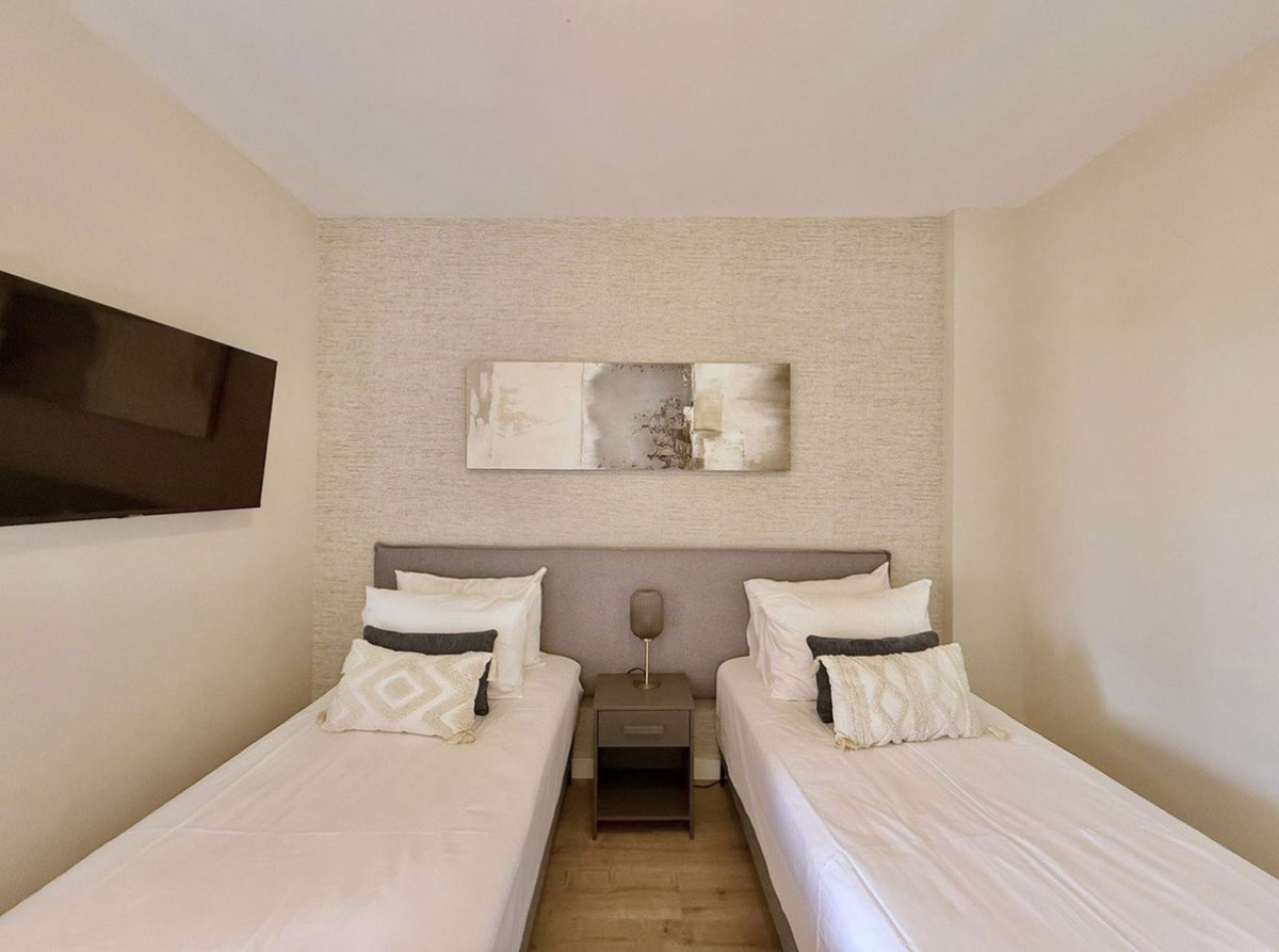 Appartement te koop in El Paraiso | 3 slaapkamers H5468197
