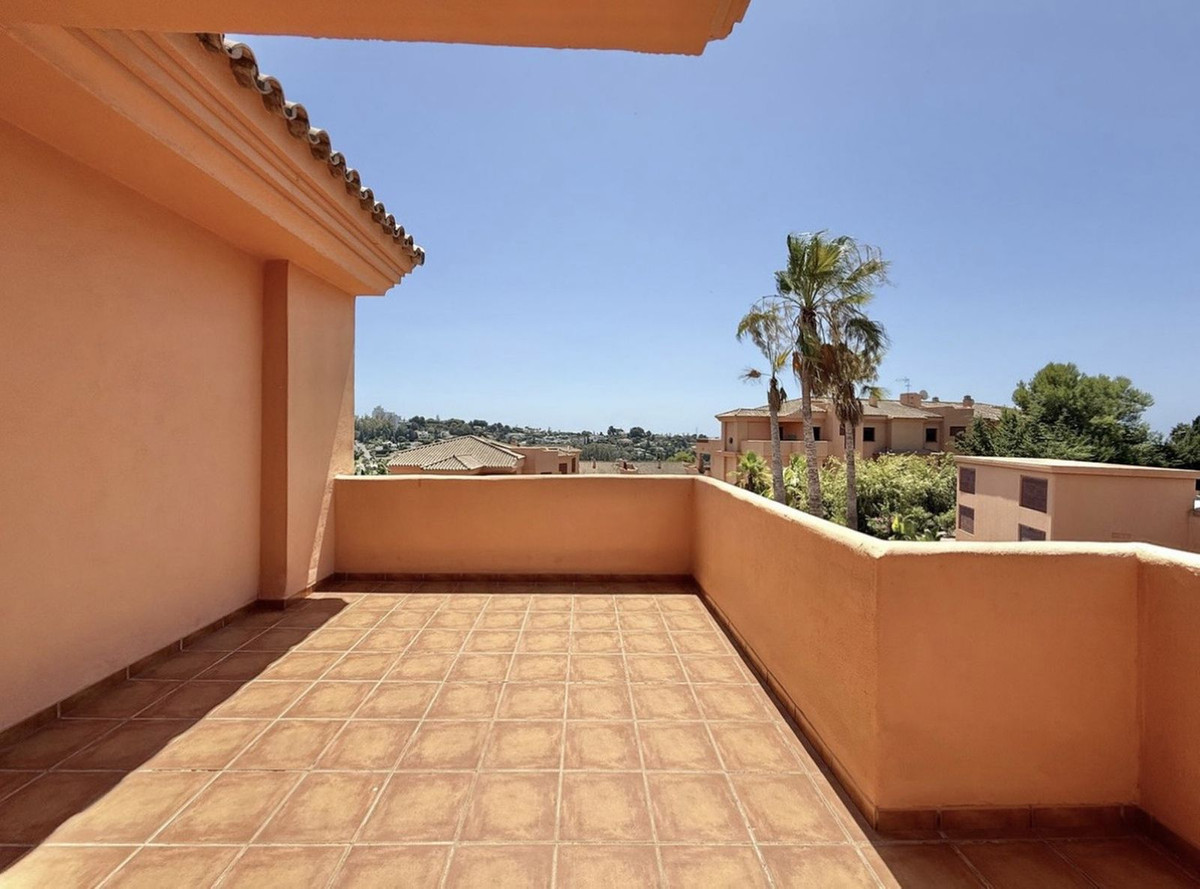 Appartement te koop in El Paraiso | 3 slaapkamers H5468197