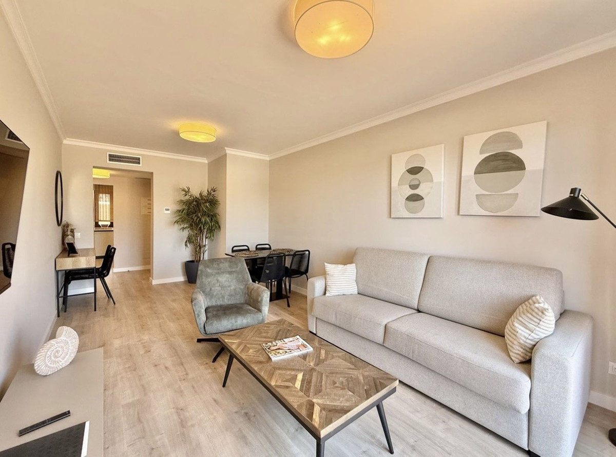 Appartement te koop in El Paraiso | 3 slaapkamers H5468197
