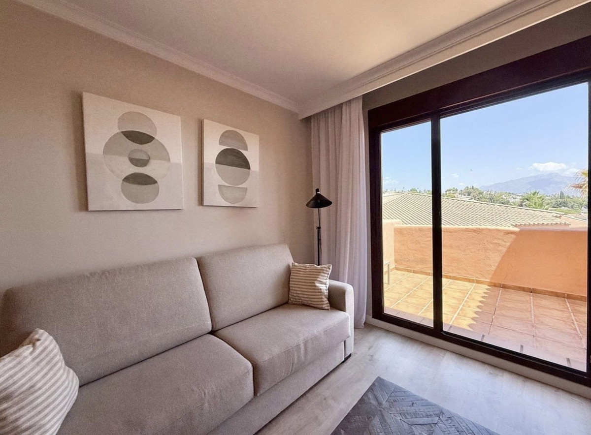 Appartement te koop in El Paraiso | 3 slaapkamers H5468197