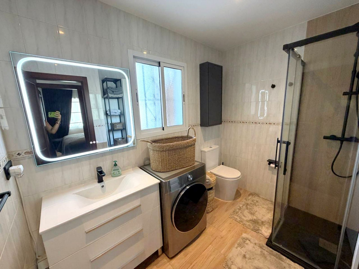 Appartement te koop in El Paraiso | 1 slaapkamers H5471377