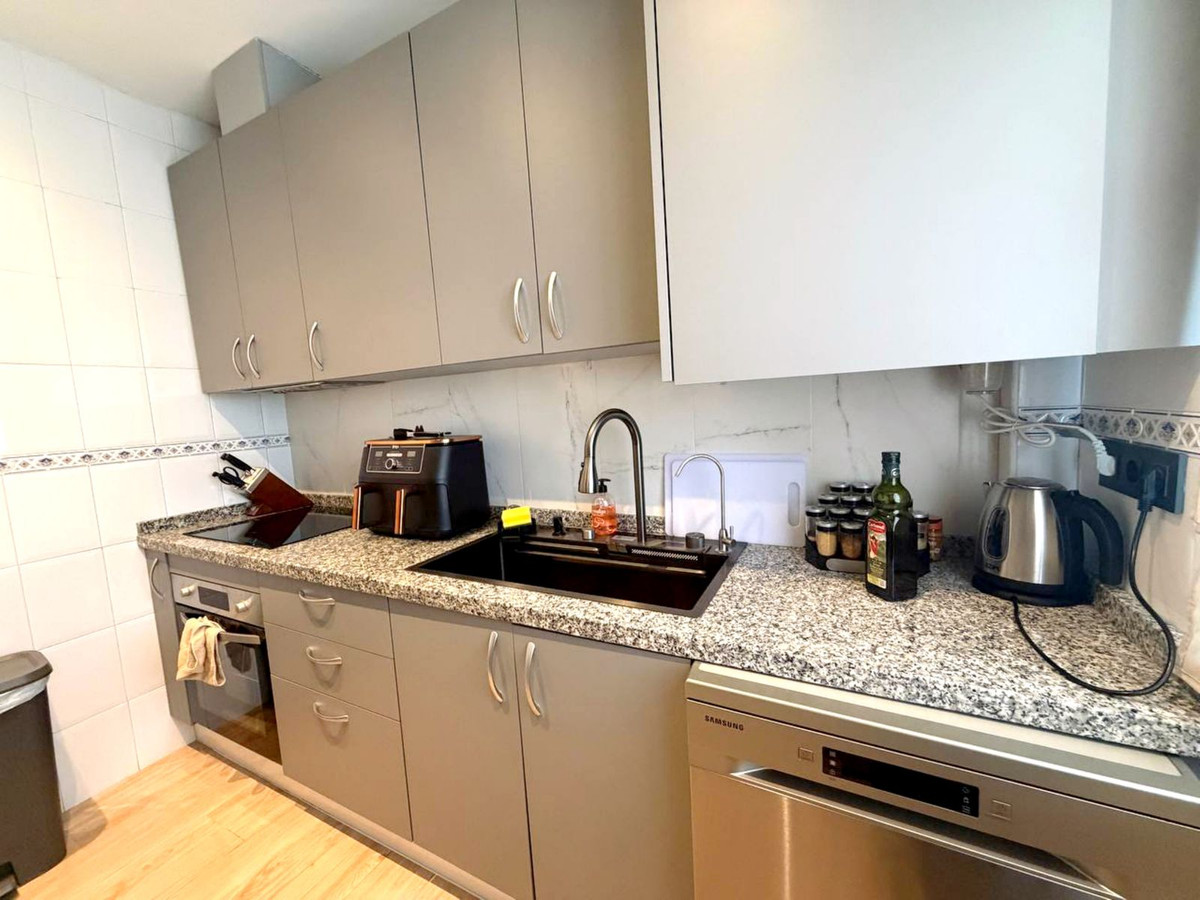 Appartement te koop in El Paraiso | 1 slaapkamers H5471377