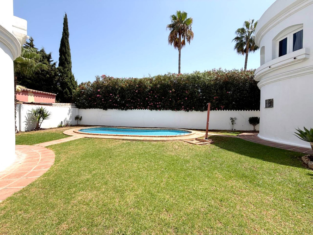 Appartement te koop in El Paraiso | 1 slaapkamers H5471377